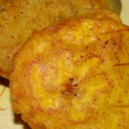 Tostones con Salsa de Mojo – Fried Plantains with a Garlic Oil – sort of